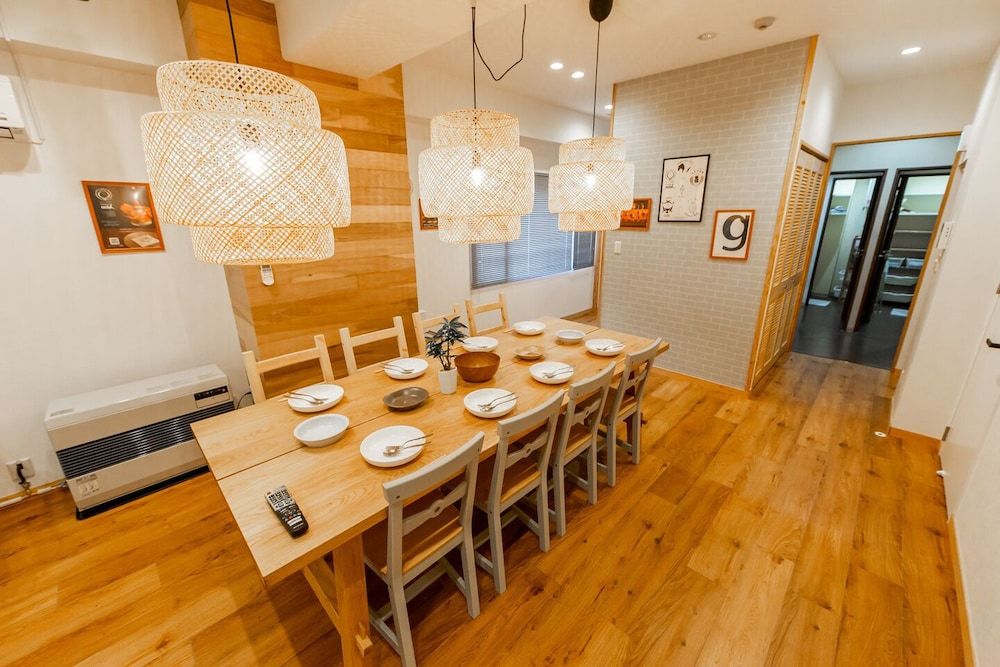 undefined The East Avenue 6