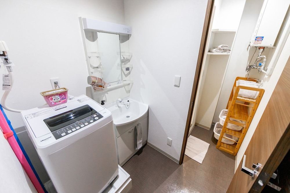 The East Avenue Private One Floor Apartment, Non Smoking 24