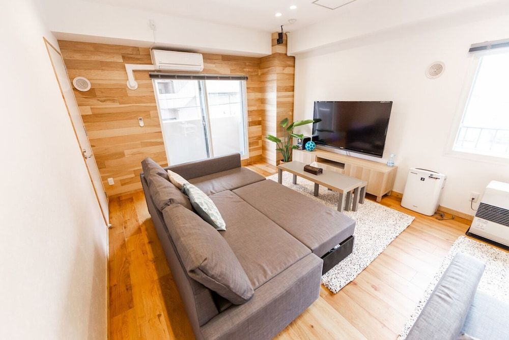 The East Avenue Private One Floor Apartment, Non Smoking 21