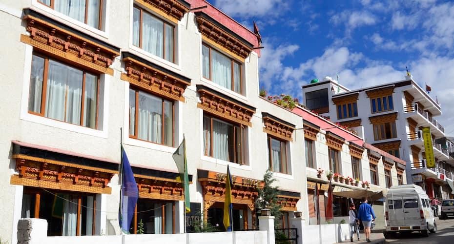 undefined Hotel Lingzi 2