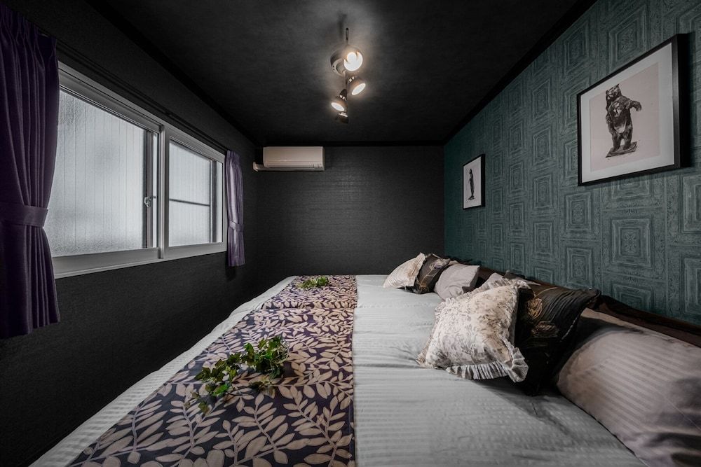 The Secret Condo, Non Smoking 3