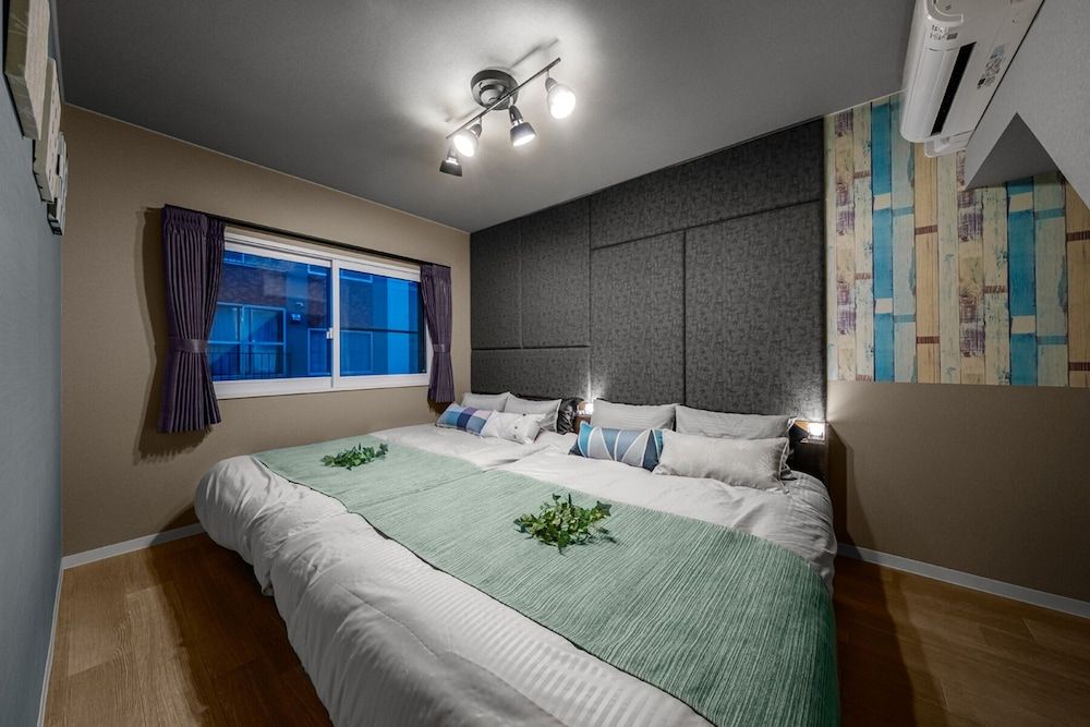 The Secret Condo, Non Smoking 4