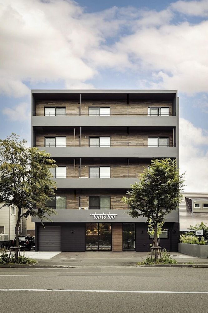 undefined Hotel Ten to Ten 3