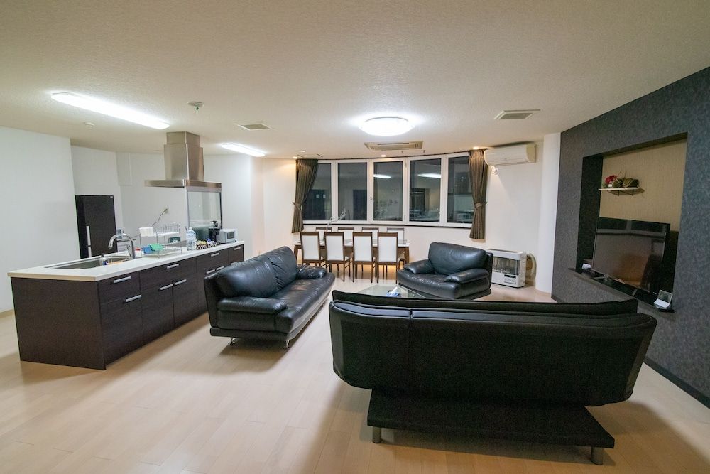 undefined ROADSIDE HOUSE