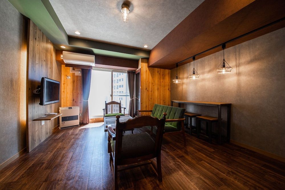 PRIMA 805 Apartment 16