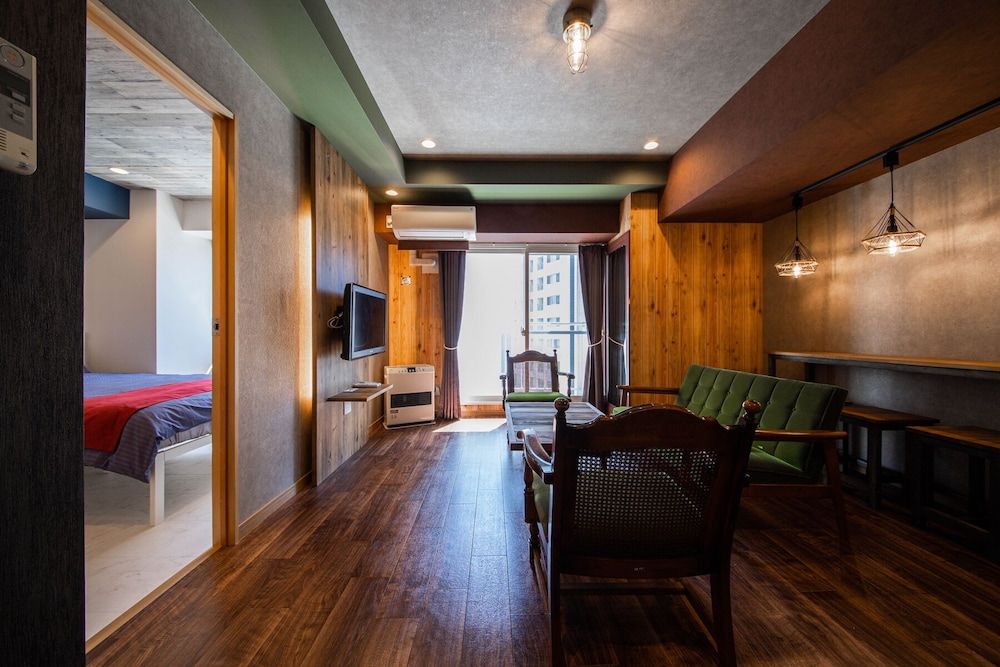 PRIMA 805 Apartment 17