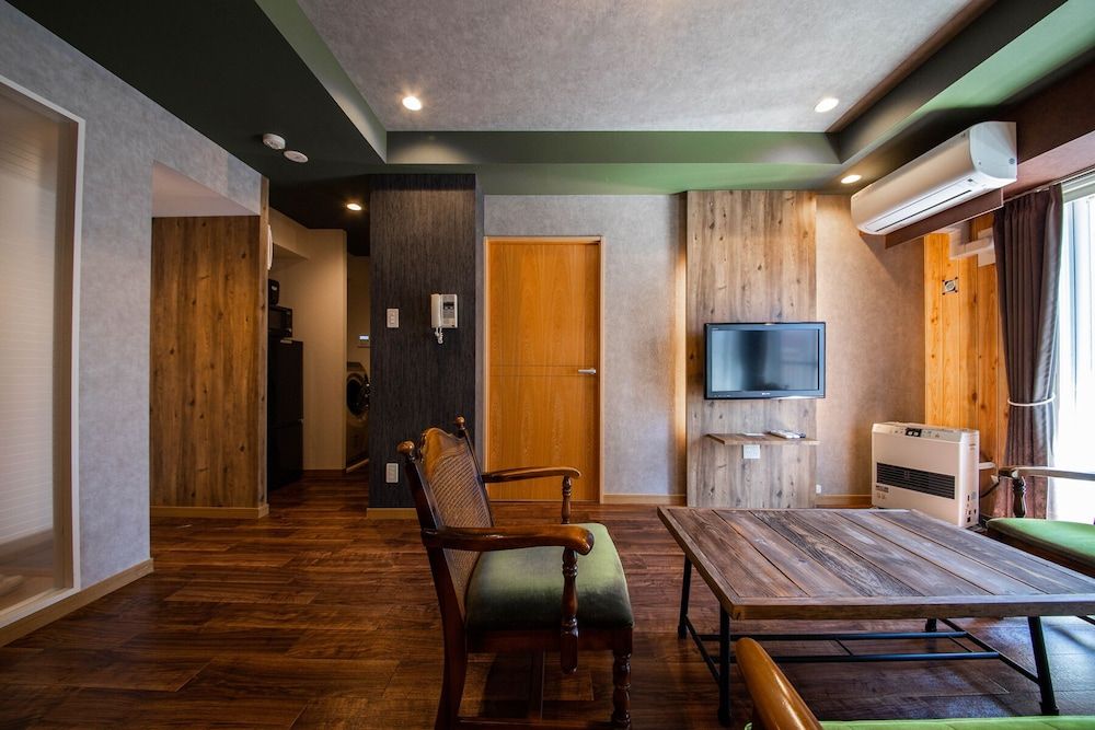 PRIMA 805 Apartment 22