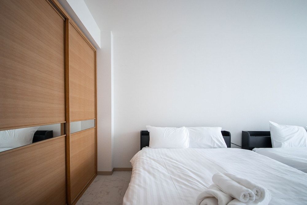 PRIMAL 2002 Basic Apartment 9