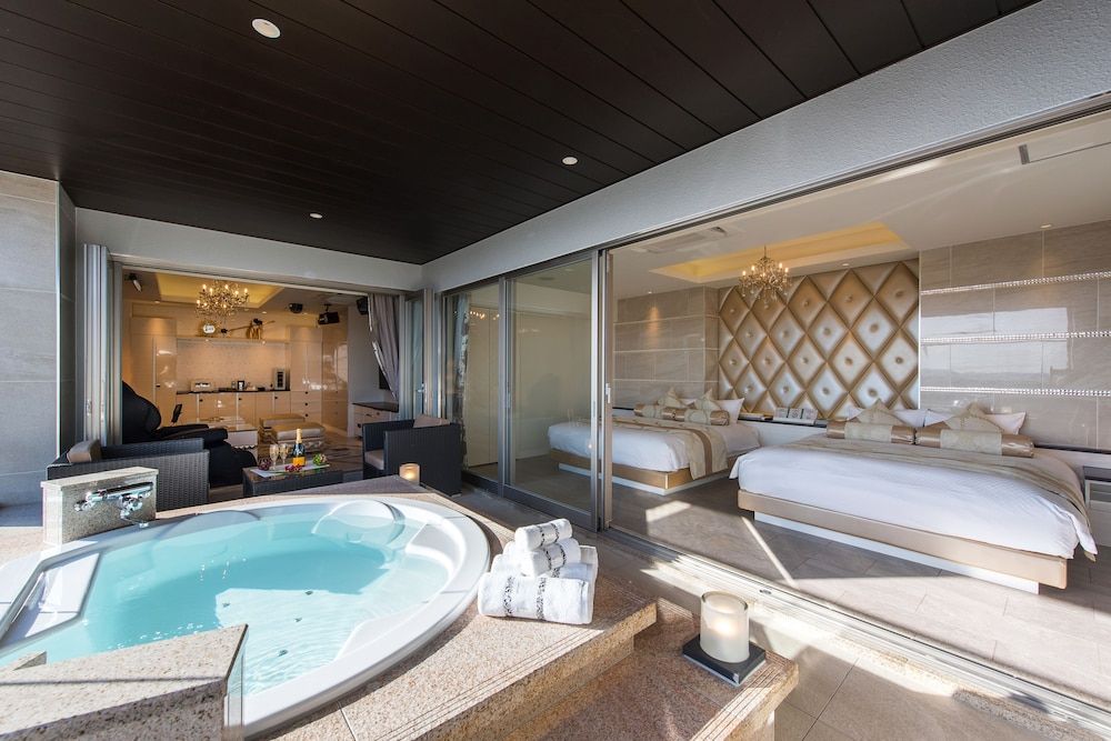 Double Room (Suite)