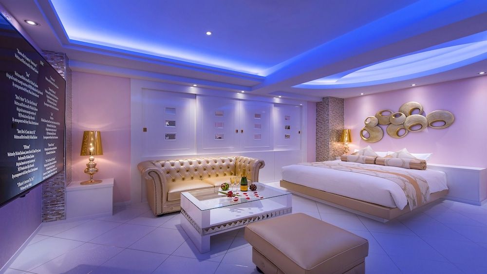 Double Room (Superior)