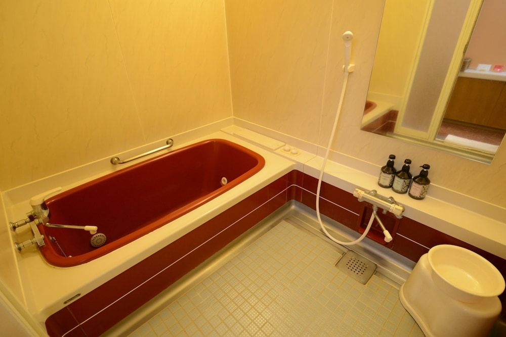 Standard Double Room, Smoking (Check-In After 9 PM, 201)