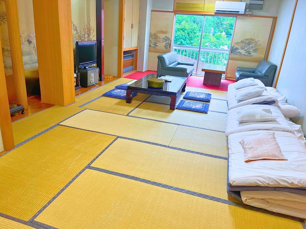 Casual Japanese-Style Room, Up to 5 people