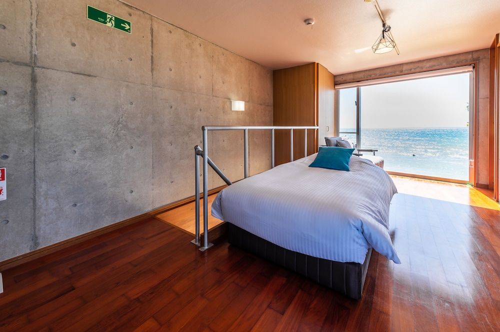 Pine House in Ginoza Pine House in Ginoza, Non Smoking (Beach Front) 10