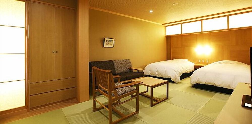 Japanese Style Room, Luxury Floor [Tokonatsu, Yokobue]