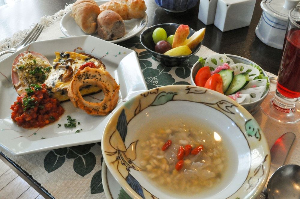 undefined Camellia Inn 7