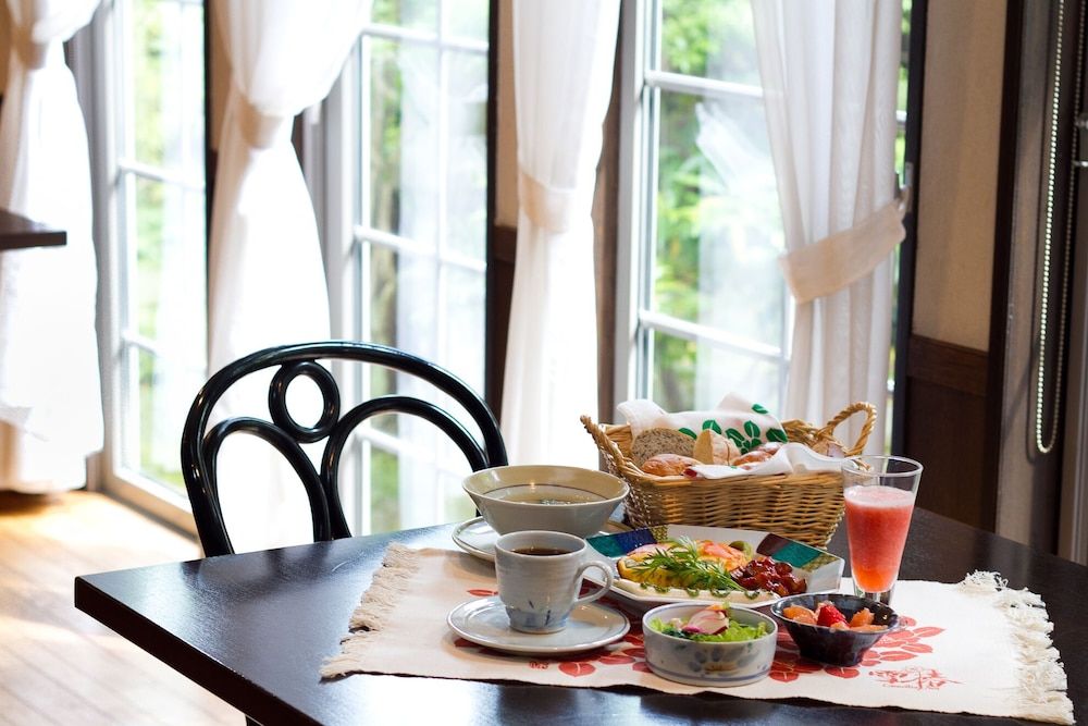 undefined Camellia Inn 8