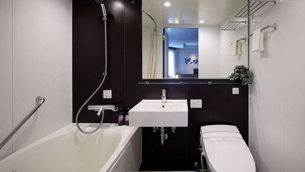 Minn Kanazawa Standard Room, 1 Queen Bed, Non Smoking, Refrigerator 4