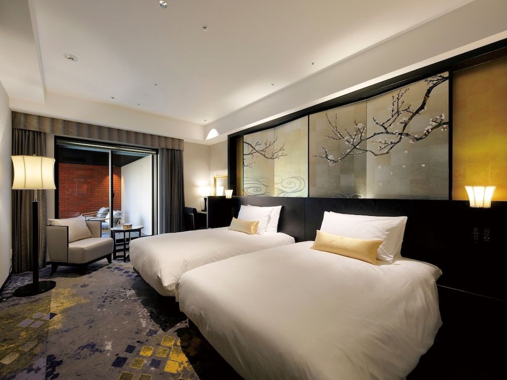 Club Twin Room with Balcony, Non Smoking