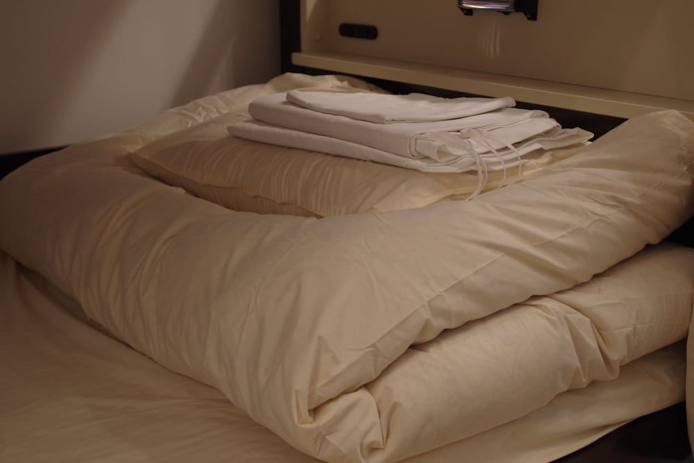 Economy Shared Dormitory, Men only