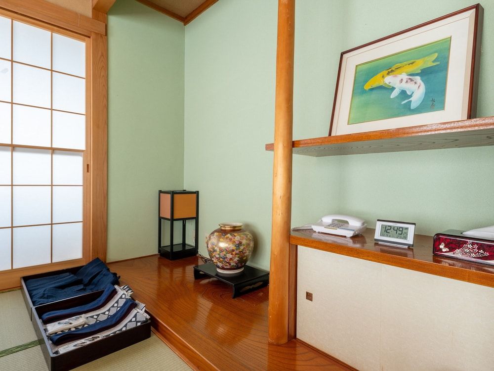 Suite, Non Smoking, Mountain View