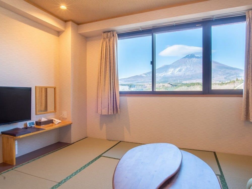 Connecting Room, Non Smoking, Mountain View