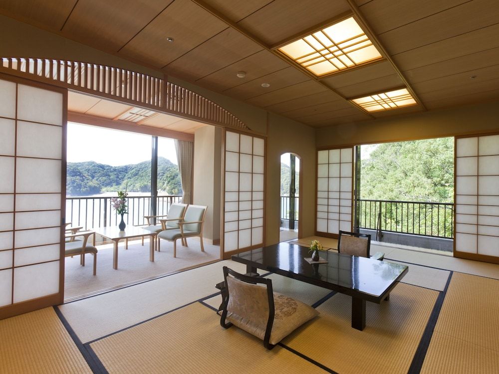 Japanese Style Room for 6 Guests, Corner, Ocean View