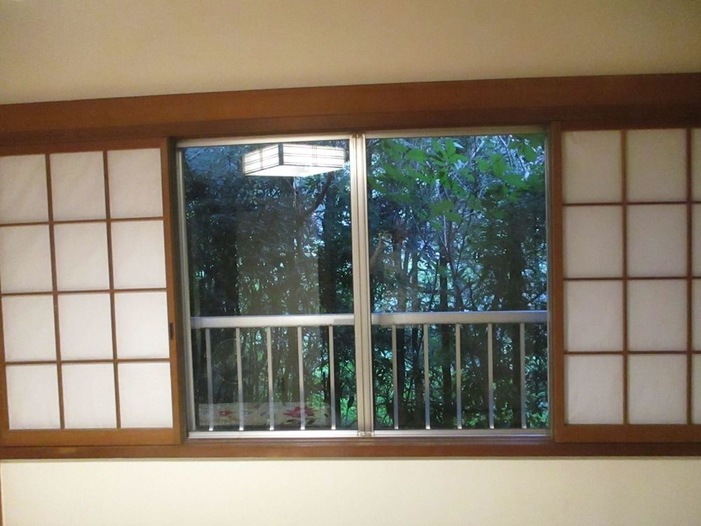 Japan Countryside HAKONE B&B Family Triple Room, Multiple Beds, Private Bathroom, Courtyard Area 5