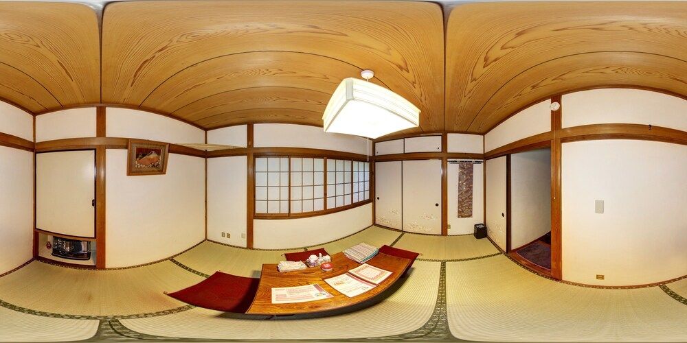 Japan Countryside HAKONE B&B Family Triple Room, Multiple Beds, Private Bathroom, Courtyard Area 2