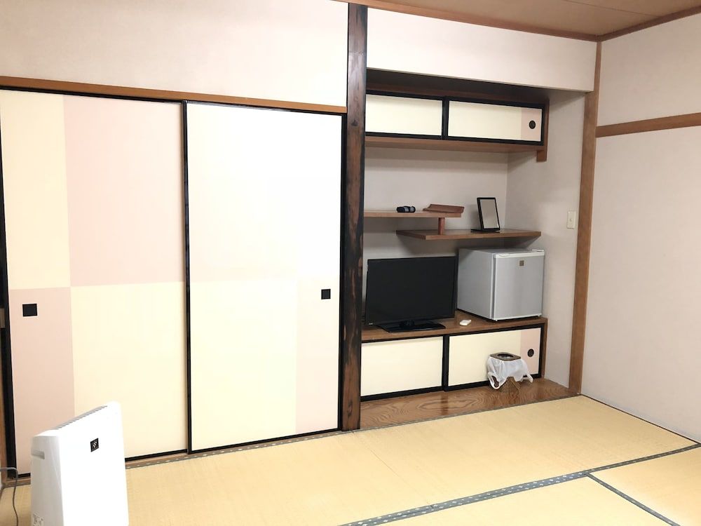 undefined Rokkasou 8