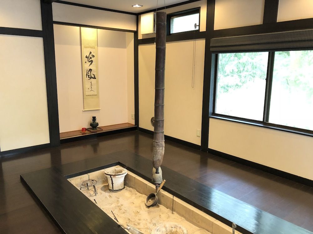 undefined Rokkasou 9