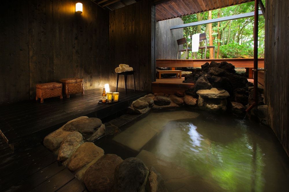 Fontaine Bleau Sengokutei Room 107 with Private Open-air Bath 2