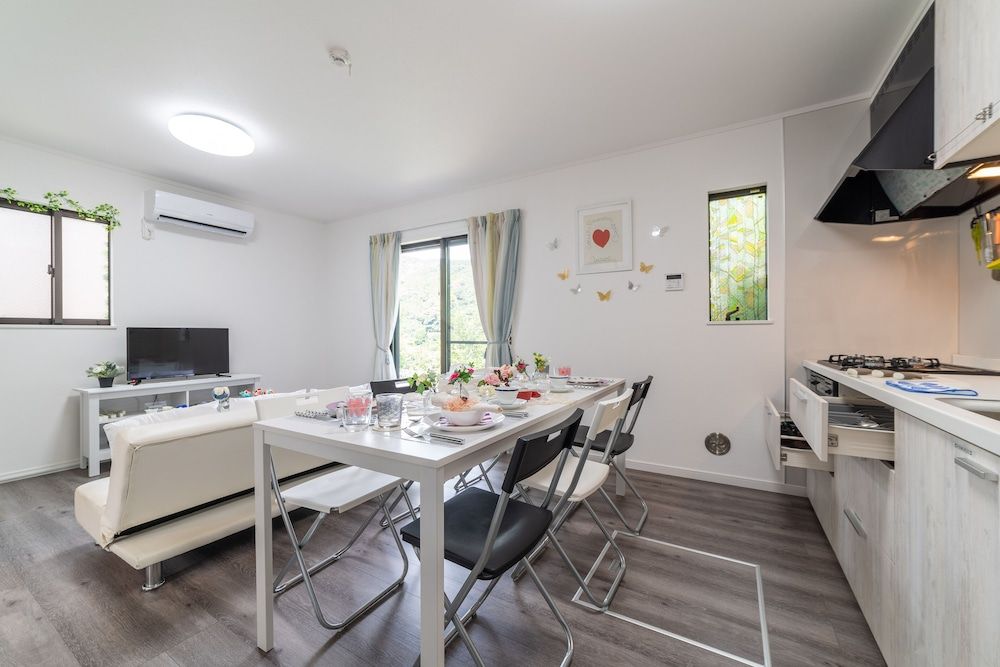 undefined Butterfly Paradise Hakone-Yumoto 10