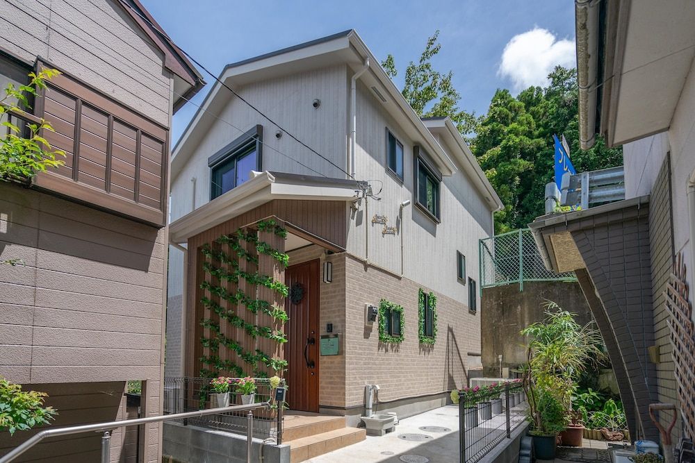 undefined Butterfly Paradise Hakone-Yumoto 2