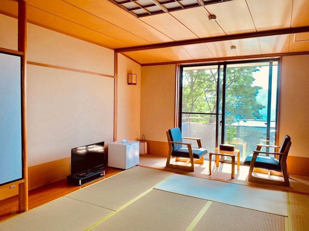 undefined Hakone Shichifukuso 3