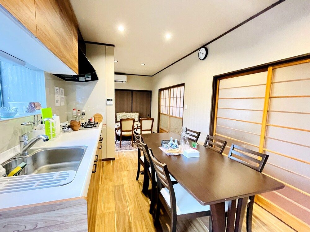 undefined Hakone Lake Side Villa & Hot Springs 3