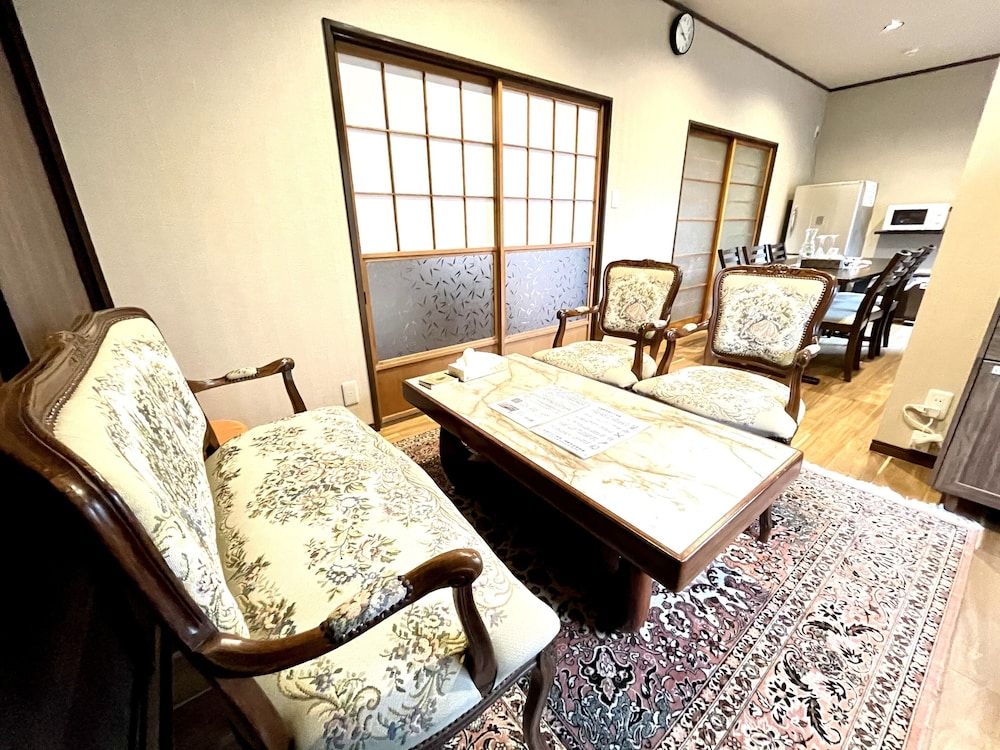 undefined Hakone Lake Side Villa & Hot Springs 7