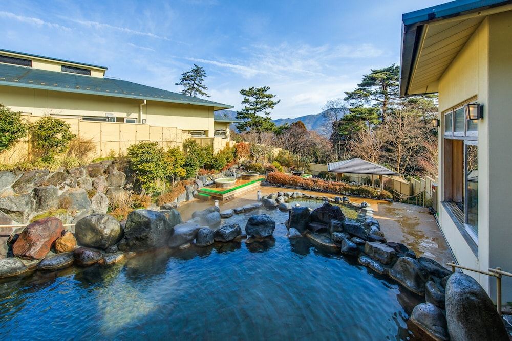 undefined Hakone Kowakien 4