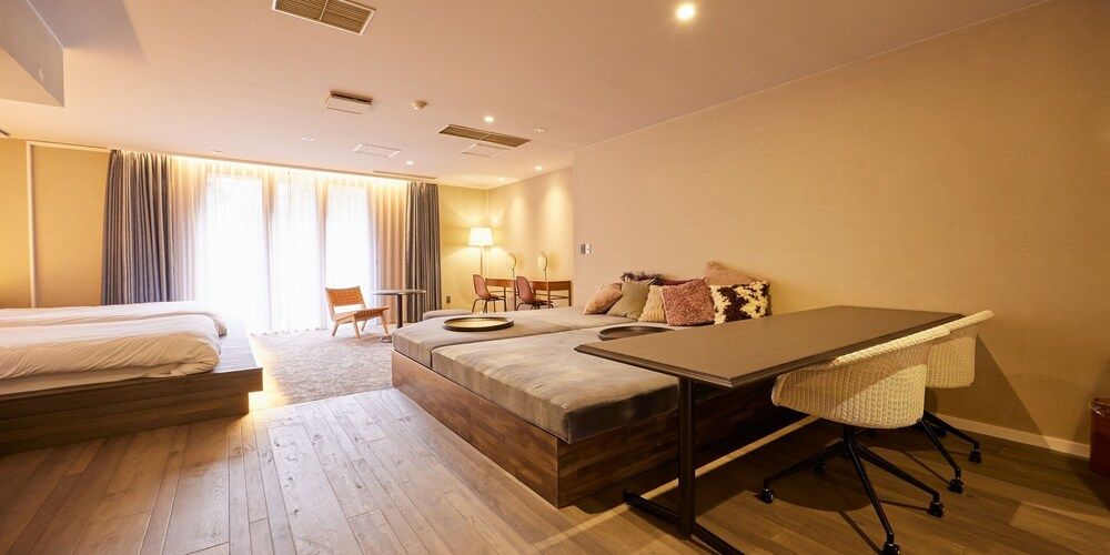 HAKONE Funny hours Basic Condo, 5 Bedrooms, Balcony 16