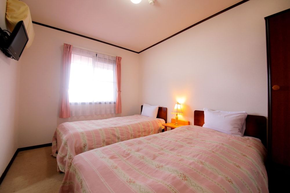 Traditional Twin Room, Non Smoking, Annex Building (2 Beds and 1 Futon, Japanese-style)