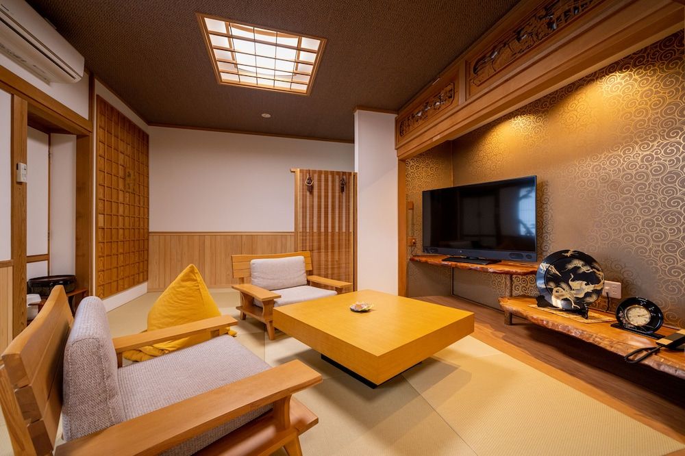 Royal Suite, Annex with Fine-view Bath (Kame)