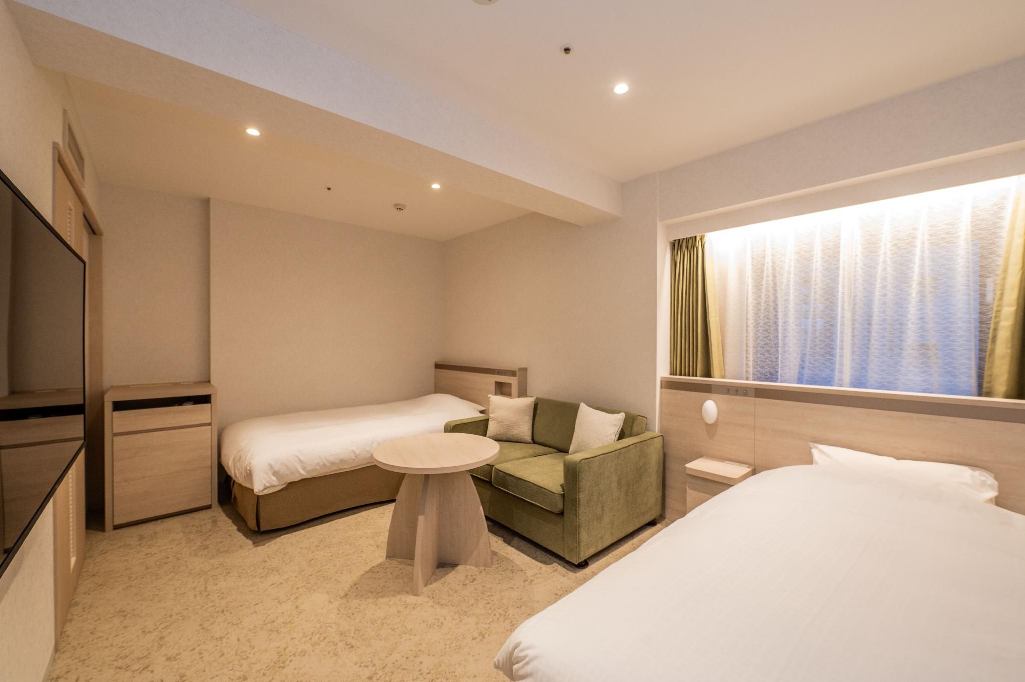Main Building Universal Twin Room for 1 Person - Non-Smoking