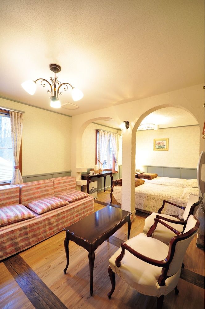 Inn The Mist