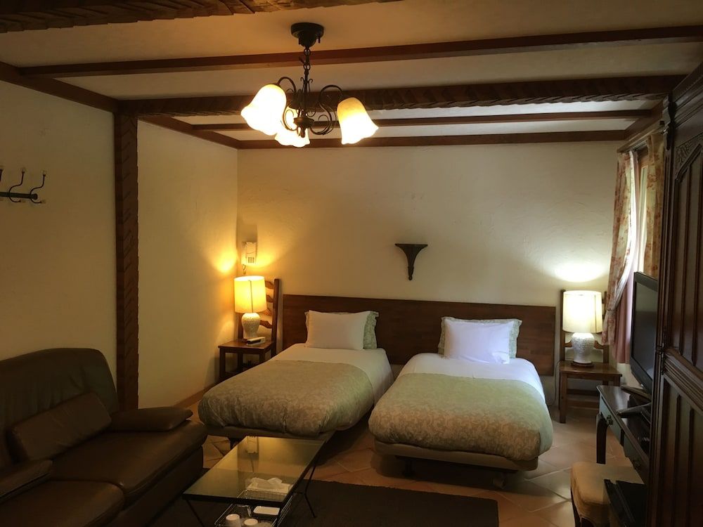 Inn The Mist