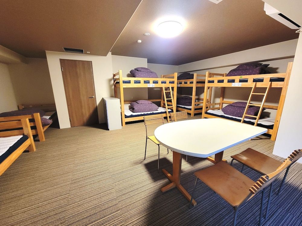 Economy Room, Multiple Beds, Shared Bathroom