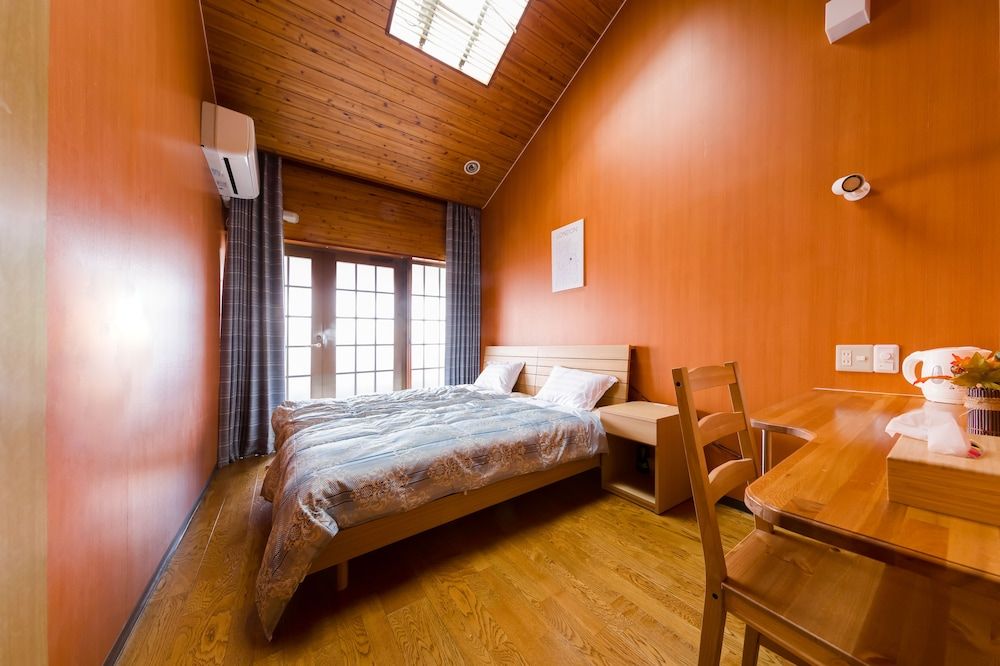 undefined Yolee Guest House