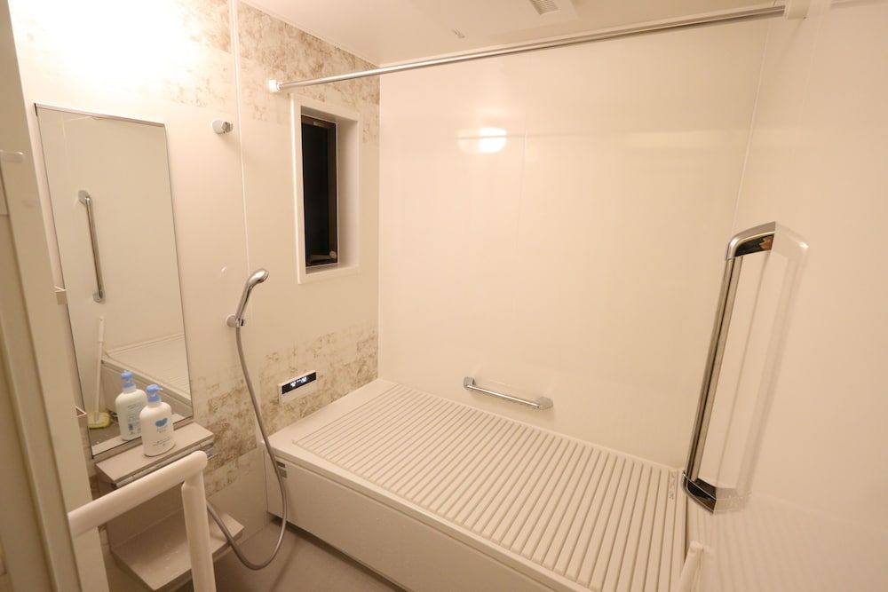 Kanku Orange House Family Room 3