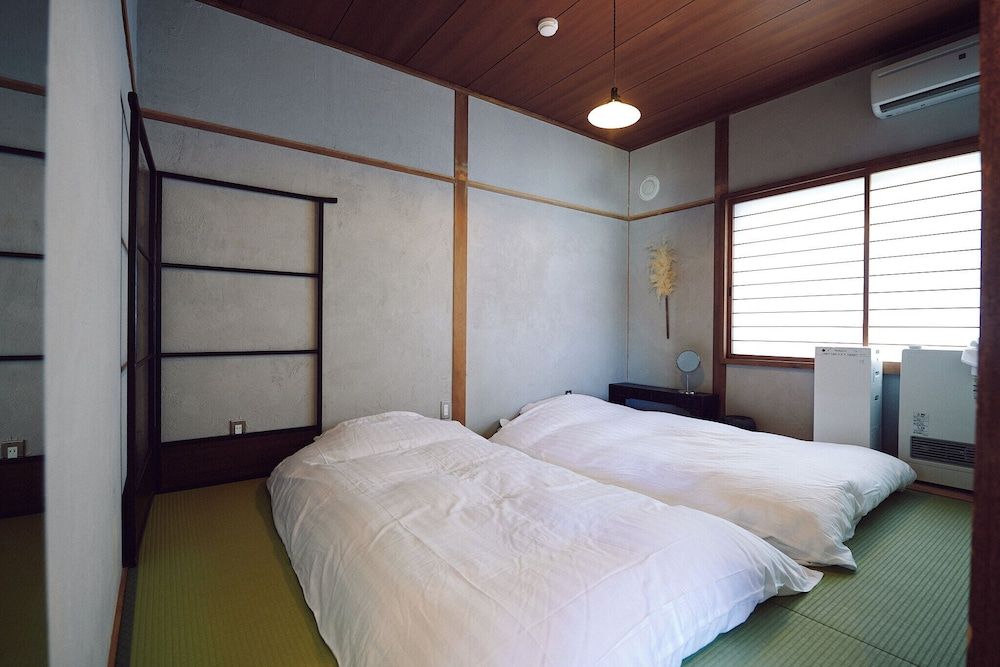 Twin Room, Shared Bathroom