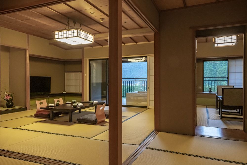 Yamanaka Spa Hanatsubaki Japanese Style Room, Open-Air Bath, Non Smoking 10