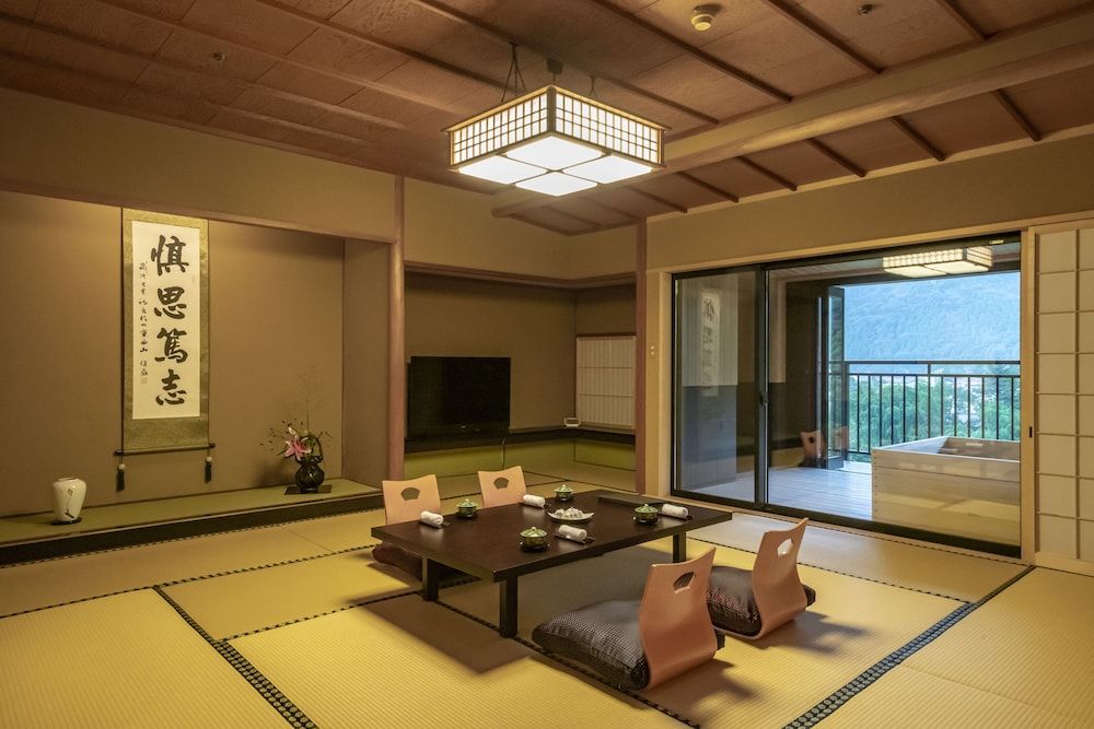 Yamanaka Spa Hanatsubaki Japanese Style Room, Open-Air Bath, Non Smoking 2