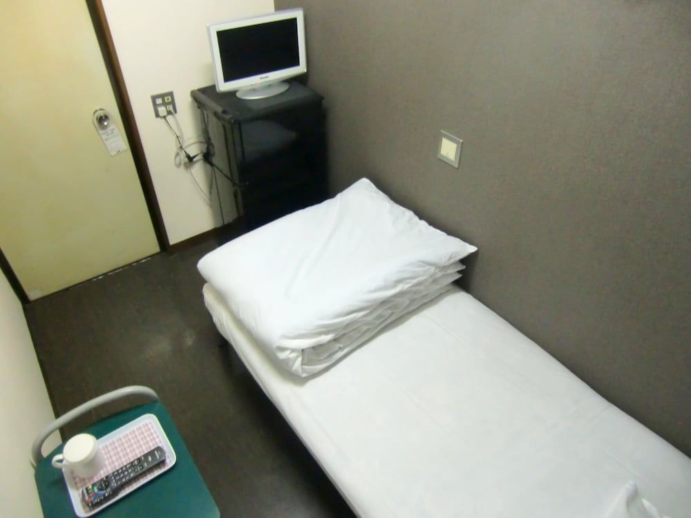 undefined Economy Hotel Hoteiya 6